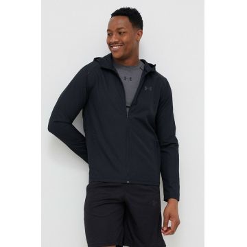 Under Armour jachetă de alergare Storm culoarea negru