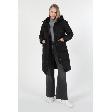 Geaca matlasata lunga - cu gluga Geaca matlasata lunga - cu gluga