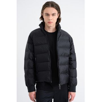 Geaca cu guler inalt - Negru