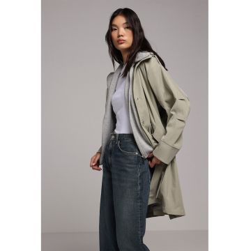 Trenci lejer - Bej deschis