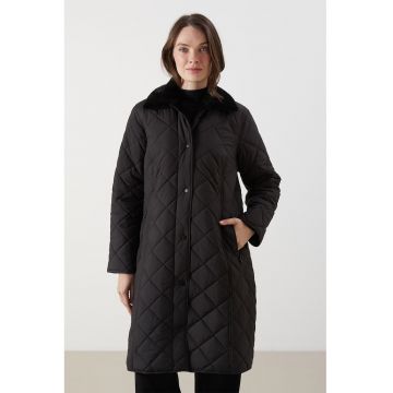 Geaca midi matlasata