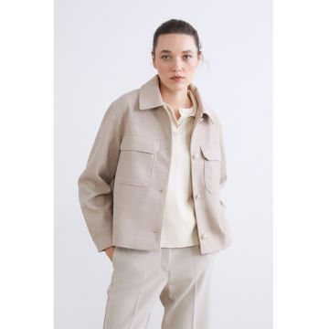 Jacheta-camasa cu buzunare cu clapa