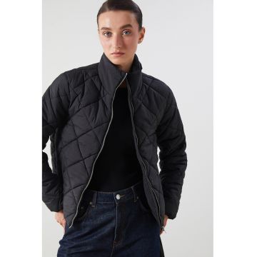 Jacheta cu fermoar si vatelina