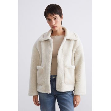 Jacheta din material teddy cu detalii din piele ecologica