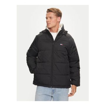 Geaca matlasata cu maneci raglan