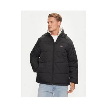 Geaca matlasata cu maneci raglan