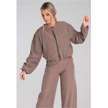 Jacheta bomber  maro - croiala lejera - material texturat - stil urban - casual -