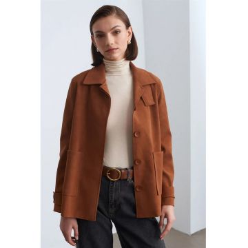 Geaca dama  din piele intoarsa artificiala - maro camel - cu nasturi - maneca lunga - 60% poliester - 40% poliuretan