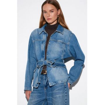 Geaca de blugi  pentru femei - cu curea - albastru mediu - denim