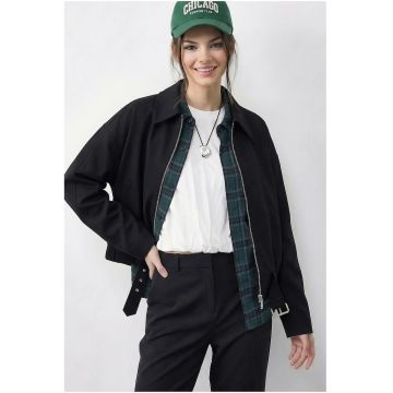 Geaca bomber supradimensionata  neagra - cu curea - din poliester si bumbac