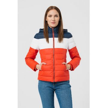 Geaca slim fit cu model colorblock - Rosu/Alb/Bleumarin