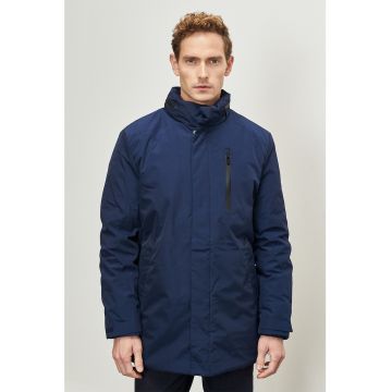 Geaca cu inchidere ascunsa Geaca cu inchidere ascunsa