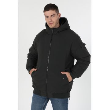 Geaca cu vatelina - gluga si maneci raglan Geaca cu vatelina - gluga si maneci raglan