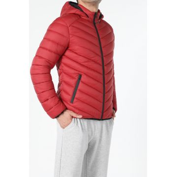 Geaca slim fit cu gluga si aspect matlasat Geaca slim fit cu gluga si aspect matlasat