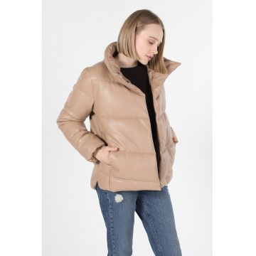 Geaca cu guler inalt Geaca cu guler inalt