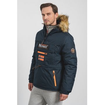 Geaca cu vatelina si gluga Axpedition