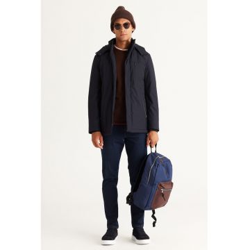 Geaca cu gluga detasabila