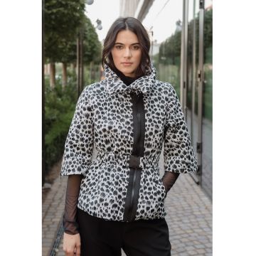 Jacheta cu animal print