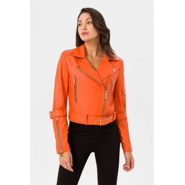 Jacheta biker de piele cu revere decupate si mansete cu fermoar