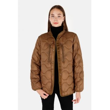 Jacheta din nailon cu aspect matlasat Jacheta din nailon cu aspect matlasat