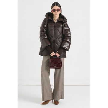 Geaca matlasata cu gluga - Maro inchis