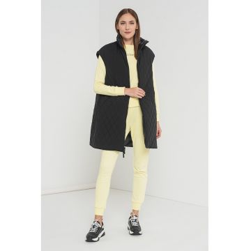 Vesta lunga cu model reversibil si aspect matlasat