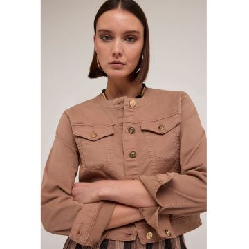 Jacheta crop din denim