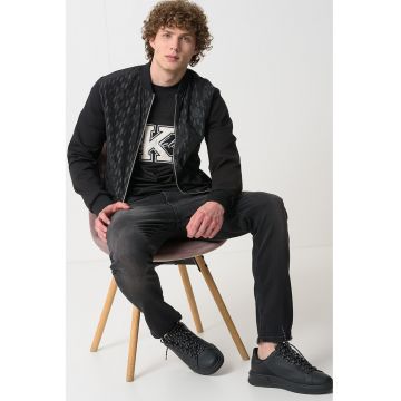 Jacheta bomber cu model monograma