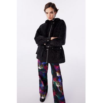 Jacheta parka cu aspect catifelat