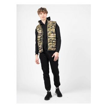 Vesta matlasata cu imprimeu tip camuflaj -
