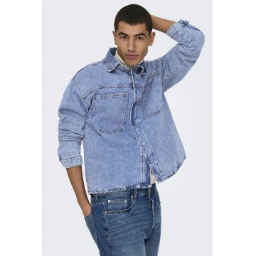 Jacheta de denim cu buzunare pe piept