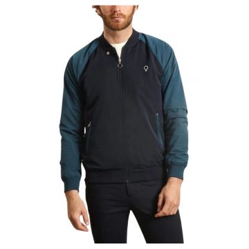 Jacheta cu maneci raglan si buzunare -
