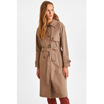 Trenci cu cordon in talie si model