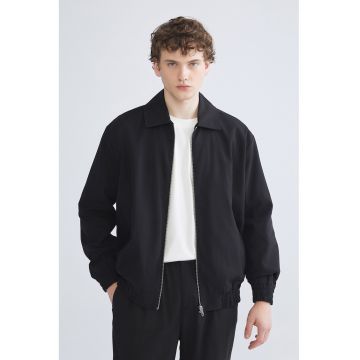 Jacheta bomber cu buzunare laterale