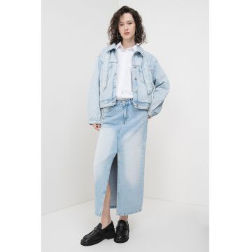 Jacheta crop de denim