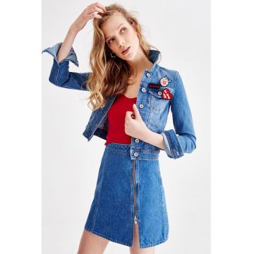 JAcheta crop din denim cu aplicatii