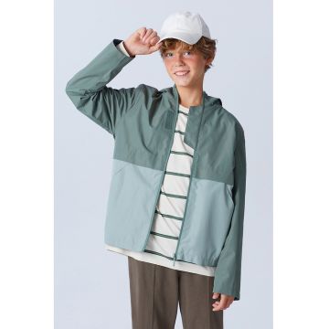 Jacheta cu gluga si model colorblock