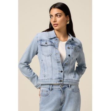 Jacheta din denim cu nasturi