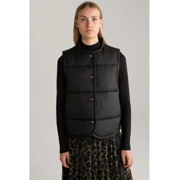 Vesta matlasata - slim fit - cu inchidere prin capse