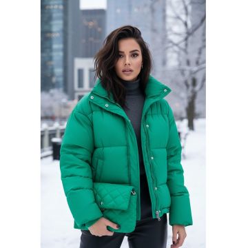 Jacheta  puf - verde - scurta - casual - cu guler ridicat - fermoar - buzunare Jacheta  puf - verde - scurta - casual - cu guler ridicat - fermoar - buzunare