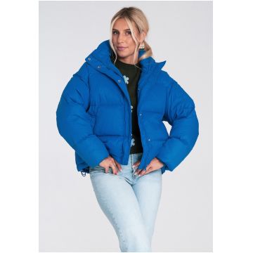 Jacheta scurta  albastra - sintetica - cu guler ridicat si fermoar - Jacheta scurta  albastra - sintetica - cu guler ridicat si fermoar -