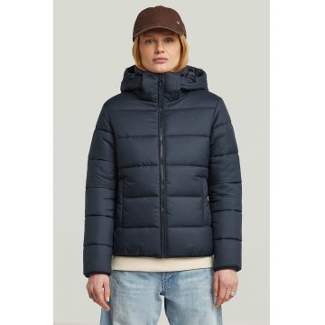 Geaca cu buzunare laterale