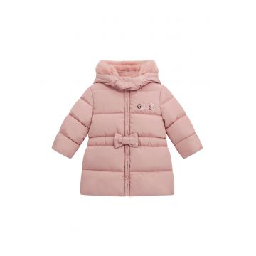 Geaca cu detaliu funda si gluga