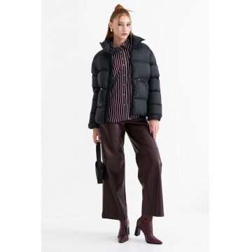 Geaca cu vatelina si guler inalt