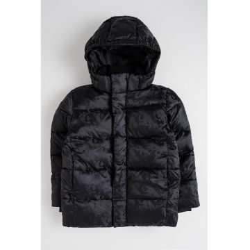 Jacheta cu gluga si buzunare laterale