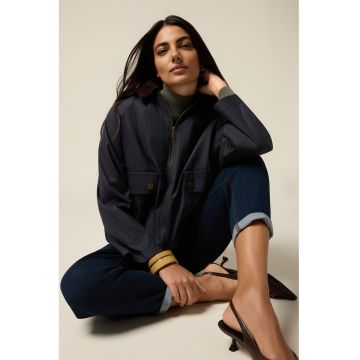 Jacheta cu gluga si fermoar