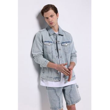 Jacheta din denim cu buzunare