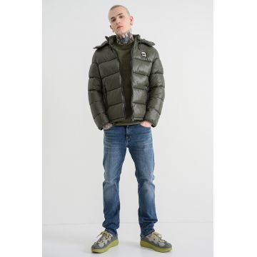 Geaca cu gluga detasabila