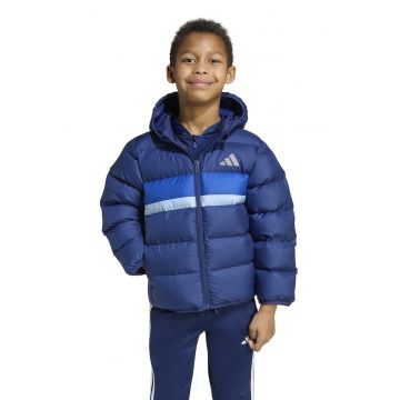 Geaca cu gluga si aspect matlasat