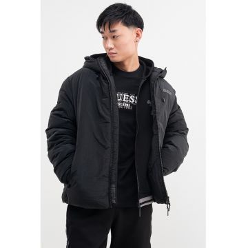 Geaca cu gluga si fermoar